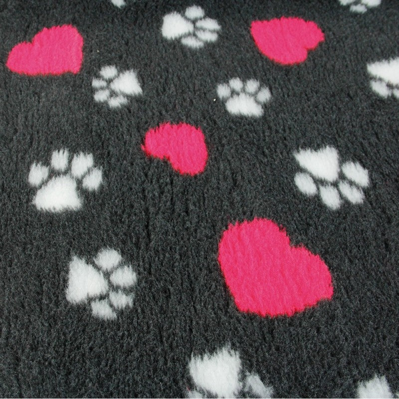 Foxy Fur makuualusta tummanharmaa hertta 50 cm x 75 cm